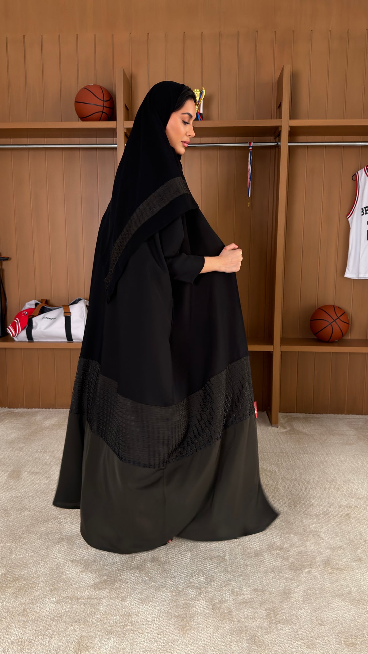 عباية نص بشت كريب كوري زيتي بشبك في المنتصف – موديل SH27 – صورة 12